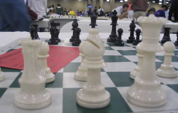 Tournament chess board